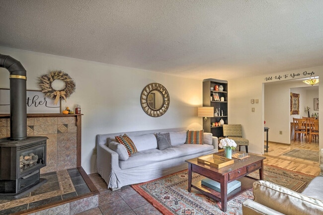 148 Diamond Point Rd in Diamond Point, NY - Building Photo - Building Photo