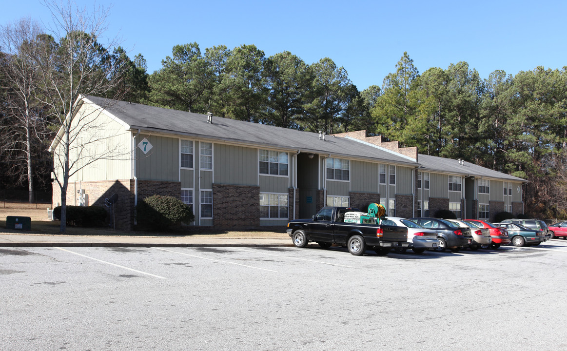 River Ridge Apartments in Riverdale, GA - Building Photo