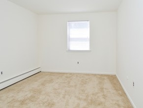 Independence Crossing Apartments in Phoenixville, PA - Building Photo - Building Photo