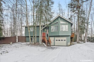9710 Sinina Pl in Anchorage, AK - Building Photo