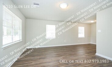 6110 Glen Lee Dr in Humble, TX - Building Photo - Building Photo
