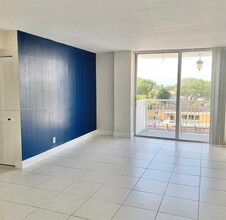 2020 NE 135th St in North Miami, FL - Building Photo - Building Photo