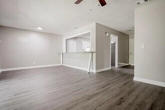 3225 Mustang Dr in Columbus, GA - Foto de edificio - Building Photo