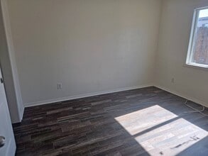 358 Petrol Rd in Bakersfield, CA - Building Photo - Building Photo