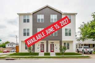 3144 Forest Park Blvd in Fort Worth, TX - Building Photo
