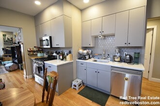 1914 Beacon St in Boston, MA - Building Photo - Building Photo