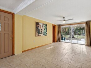 1353 Canterbury Rd N in St. Petersburg, FL - Building Photo - Building Photo