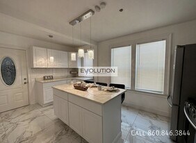 54 Ward Pl in Hartford, CT - Building Photo