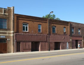 1405-1407 W Broadway Ave in Minneapolis, MN - Building Photo - Building Photo
