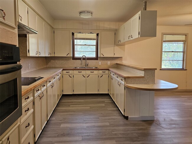 property at 2605 B F Terry Blvd