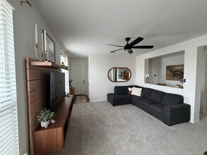 15307 Oceanus Dr in San Antonio, TX - Building Photo - Building Photo