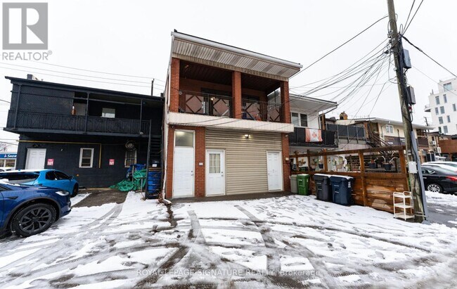 713 The Queensway in Toronto, ON - Building Photo - Building Photo