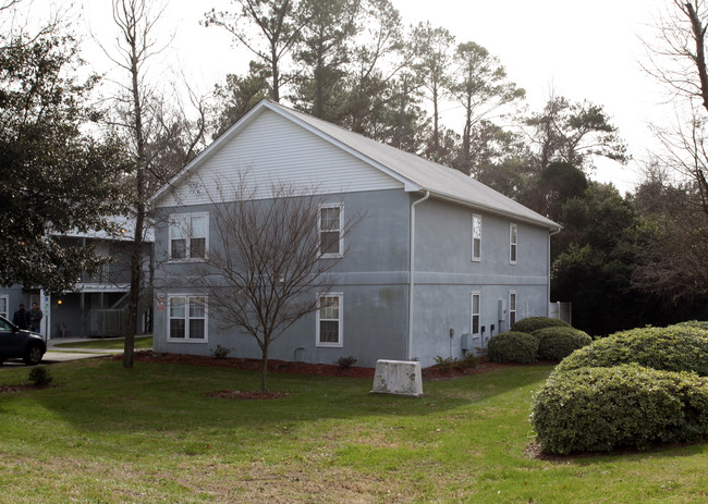 Hopewood in Wilmington, NC - Building Photo - Building Photo