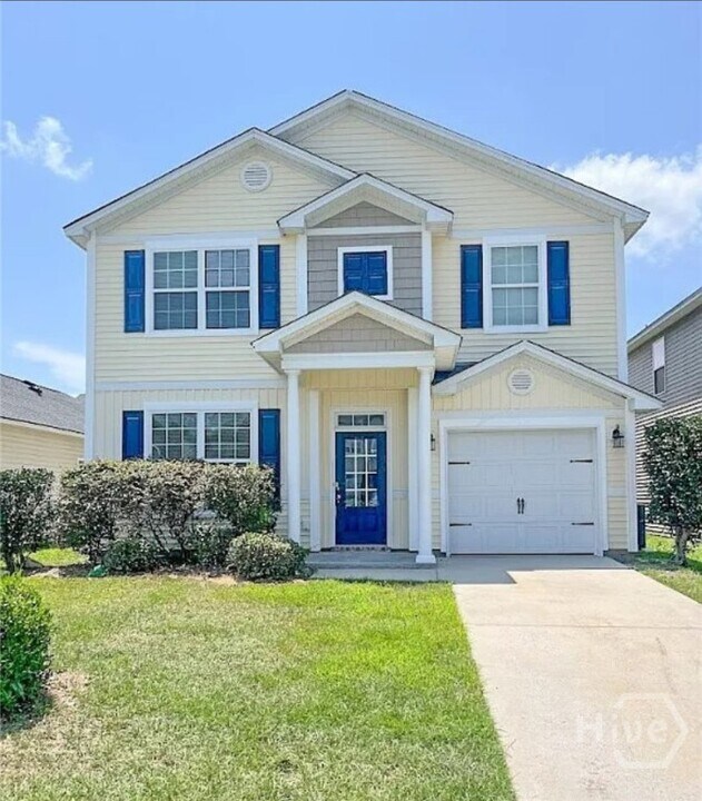221 Chapel Lake S in Savannah, GA - Building Photo