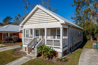 The Cottages at Mile Branch in Covington, LA - Building Photo - Building Photo