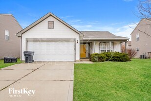 3149 Monterey Dr in Whiteland, IN - Building Photo