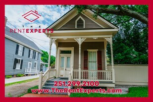 209 S Cedar St in Mobile, AL - Building Photo