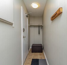 276 Carruthers Av in Ottawa, ON - Building Photo - Building Photo