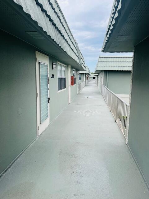 285 Flanders F in Delray Beach, FL - Building Photo - Building Photo