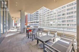 50-350 Dunfield Ave in Toronto, ON - Building Photo - Building Photo