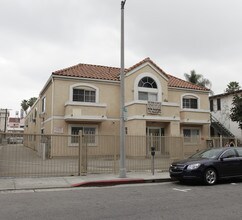 Schrader Apartments, LLC in Los Angeles, CA - Building Photo - Building Photo