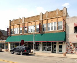 916-918 Milwaukee Ave in South Milwaukee, WI - Building Photo - Building Photo