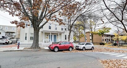 36 Bond St, Unit 3B in Somerville, MA - Building Photo - Building Photo