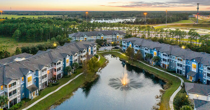 Andros Isles Apartments in Daytona Beach, FL - Foto de edificio - Building Photo