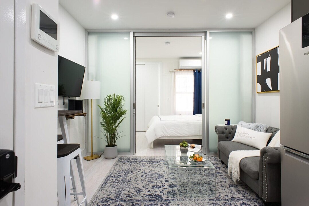 315 E 78th St in New York, NY - Building Photo