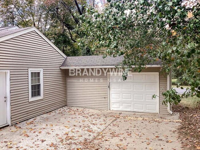 702 Dunaire Way in Jonesboro, GA - Foto de edificio - Building Photo