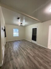 1314 Oak Dr in Leesville, LA - Building Photo - Building Photo