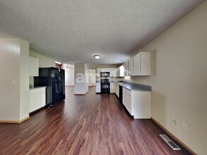 113 Merriston Cir in Delaware, OH - Building Photo - Building Photo