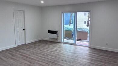 340 Stuyvesant Ave, Unit 6 in Irvington, NJ - Building Photo - Building Photo