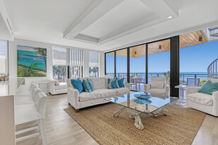 106 Inlet Way in Palm Beach Shores, FL - Building Photo