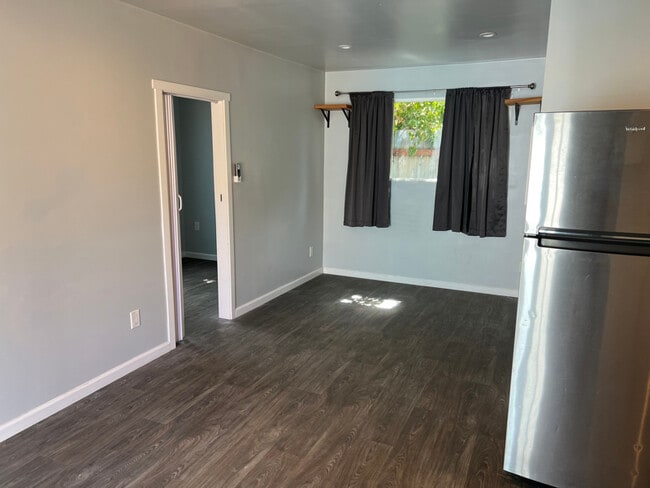 2440 Pacific St in Napa, CA - Building Photo - Building Photo