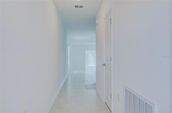 1492 Cumberland Ave in Davenport, FL - Building Photo - Building Photo