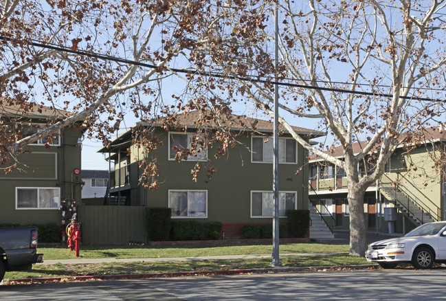 1081 N 5th St in San Jose, CA - Building Photo - Building Photo