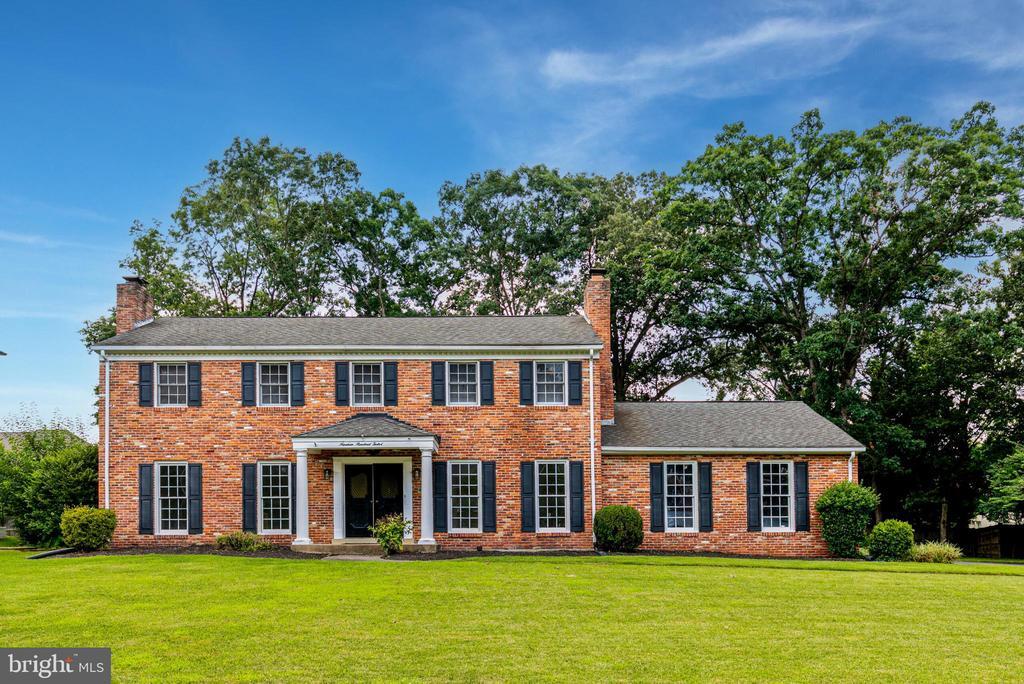 1912 Hull Rd in Vienna, VA - Building Photo