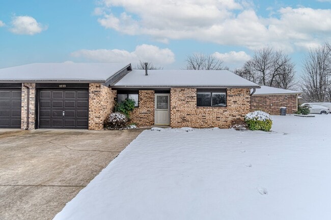 property at 2522 W Dogwood St