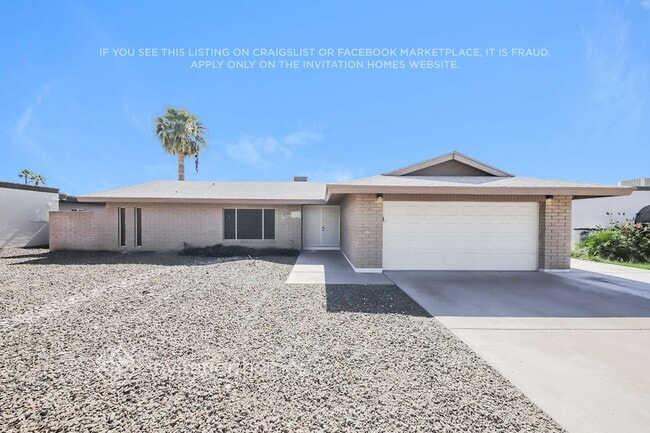 property at 4613 W Augusta Ave