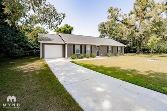 1231 Tolliver St in Columbia, SC - Foto de edificio - Building Photo