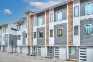 2737 Shenandoah Ave in Charlotte, NC - Building Photo