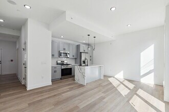 2550 N Hope St, Unit 2 in Philadelphia, PA - Building Photo - Building Photo