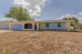 6551 Coliseum Blvd in Port Charlotte, FL - Building Photo