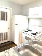 1522-1522 E 50th St in Kansas City, MO - Building Photo - Building Photo