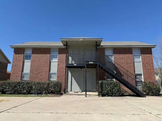 1505 Benttree Dr