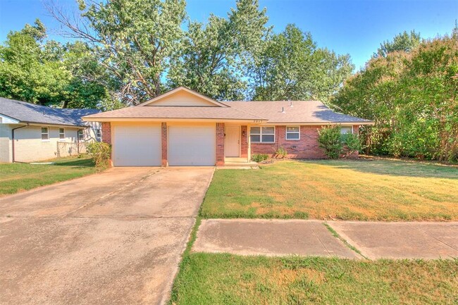 2017 Elmhurst Dr in Norman, OK - Building Photo - Building Photo