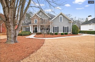 4023 Lost Oak Dr NE in Buford, GA - Building Photo