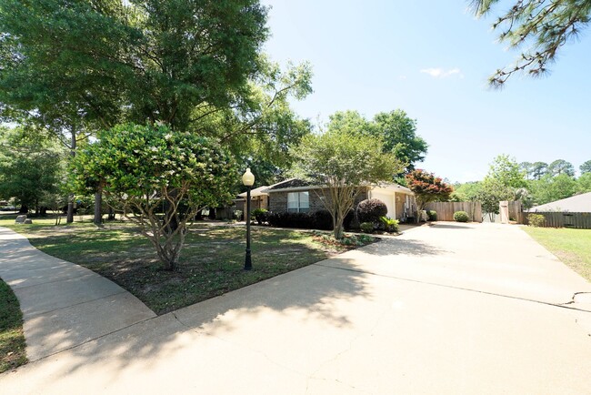 2606 Pinto Ln in Crestview, FL - Building Photo - Building Photo