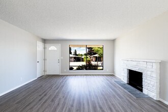 654 Jefferson Ave NE in Renton, WA - Building Photo - Building Photo